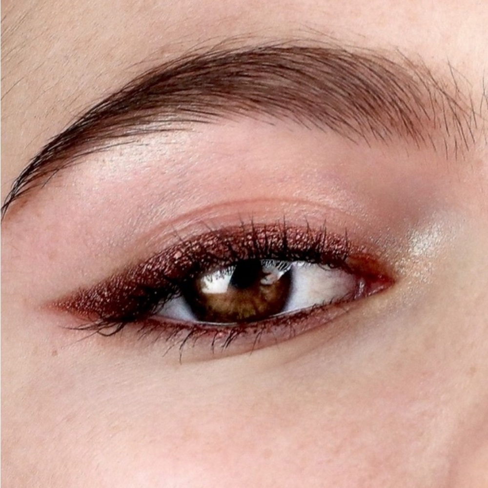 BNIB - REALHER Eye AM resilient eyeliner in Bronze